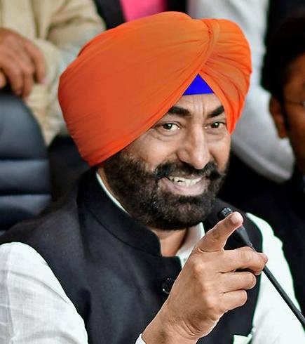 ਕੋਰੋਨਾ ਮਹਾਮਾਰੀ ਦਾ ਲਗਾਤਾਰ ਵੱਧ ਰਿਹਾ ਹੈ ਪ੍ਰਕੋਪ, ਖਹਿਰਾ ਦੇ ਪਰਿਵਾਰ ਨੂੰ ਵੀ ਬਿਮਾਰੀ ਨੇ ਲਿਆ ਆਪਣੀ ਗ੍ਰਿਫਤ *ਚ