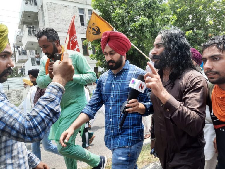 ਸ਼ੰਭੂ ਵਾਂਗ ਭੰਨ ਤੇ ਕਿਸਾਨਾਂ ਨੇ ਚੰਡੀਗੜ੍ਹ ਚ ਬੈਰੀਕੇਟ