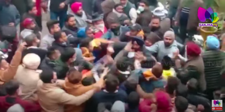 ਪੈ ਗਿਆ ਵੱਡਾ ਪੁਆੜਾ ! ਮਸਾਂ ਹੀ ਬਚੇ ‘ਆਪ’ ਲੀਡਰ ਰਾਘਵ ਚੱਢਾ ! ਆਪਣੇ ਹੀ ਵਰਕਰਾਂ ਨੇ ਲਾਏ ਟਿਕਟਾਂ ਵੇਚਣ ਦੇ ਇਲਜ਼ਾਮ