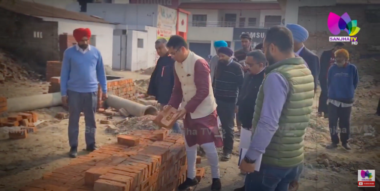 ਜਦੋਂ ਅਫਸਰਾਂ ਤੇ ਠੇਕੇਦਾਰ ’ਤੇ ਭੜਕੇ ਮੰਤਰੀ Aman Arora | Corruption In Punjab | Sanjha TV