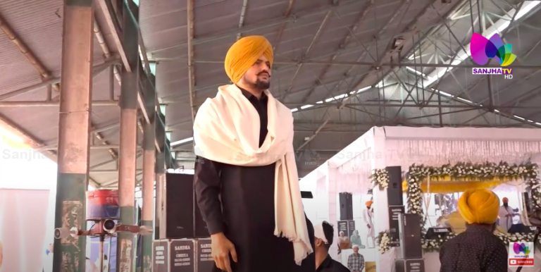 ਹੂ-ਬ-ਹੂ ਮੂਸੇਵਾਲਾ ਵਰਗਾ ਲੱਗ ਰਿਹੈ ਉਸਦਾ ਬੁੱਤ, ਬੱਸ ਇਕ ਜਾਨ ਪੈਣੀ ਬਾਕੀ, ਹੋਰ ਕਸਰ ਕੋਈ ਨੀ