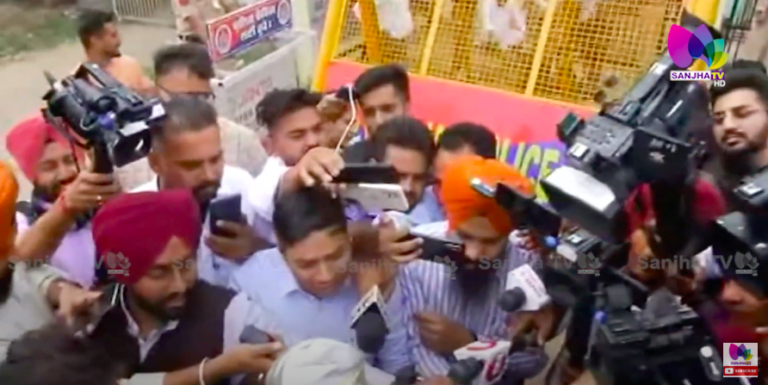 ਨੀਟੂ ਸ਼ਟਰਾਂ ਵਾਲੇ ਨੇ 11 ਕਿਲੋ ਲੱਡੂਆਂ ਦਾ ਦਿੱਤਾ ਆਰਡਰ, ਨੀਟੂ ਦਾ ਰੋਣ ਵਰਗਾ ਮੂੰਹ ਦੇਖ ਆਵੇਗਾ ਤਰਸ