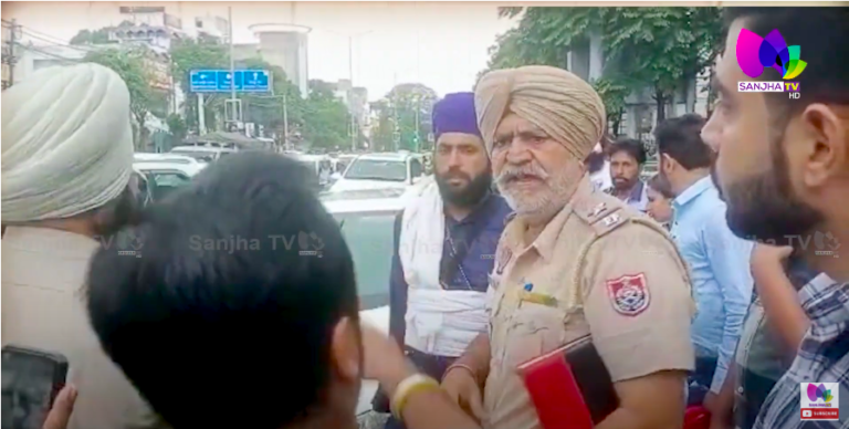 ਆਹ ਜਗਾਹ ਤੇ ਹੋਇਆ ਹਾਈ ਵੋਲਟੇਜ ਹੰਗਾਮਾ, ਰੋਡ ‘ਤੇ ਹੀ ਭਿੜ ਗਏ ਲੋਕ, ਕਰ’ਤਾ ਰੋਡ ਜਾਮ !